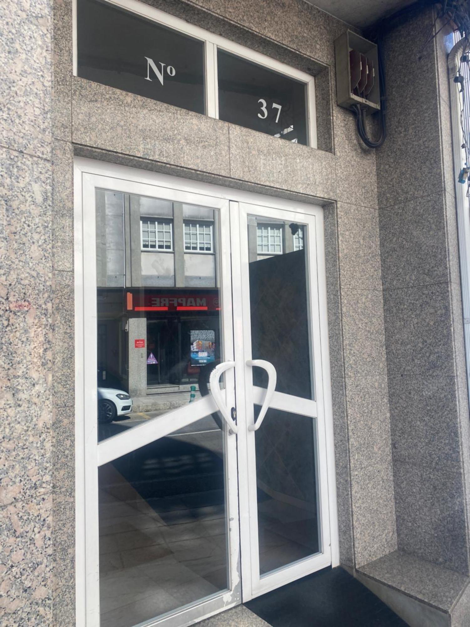 Апартаменты Avenida 37 Кальдас-де-Рейес Экстерьер фото